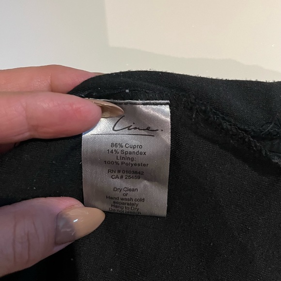 Black ruched dress. size L but runs small & fits more like a M - Picture 6 of 6